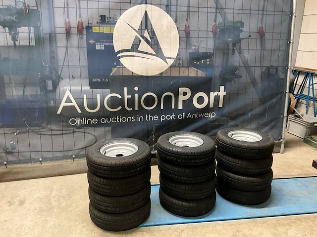 Partij banden met velg security 145/80r10 12 stuks - afbeelding 1 van  1