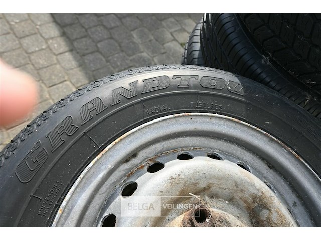 Partij banden met velg - afbeelding 7 van  10