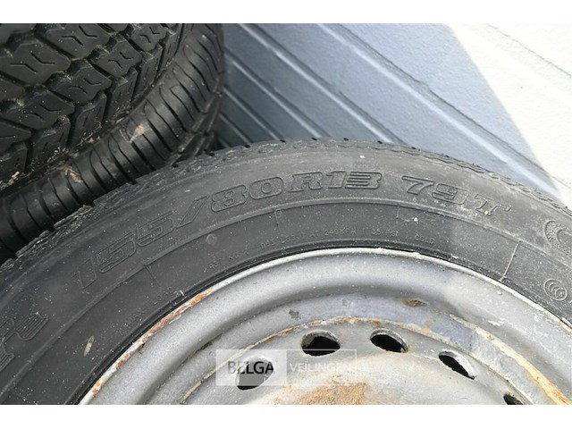 Partij banden met velg - afbeelding 8 van  10
