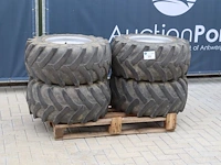 Partij banden mitas 15.0/55-17 4stuks
