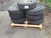 Partij banden op velg 185r14c 7st