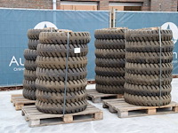 Partij banden uniroyal 8.25-15 nhs - afbeelding 1 van  1