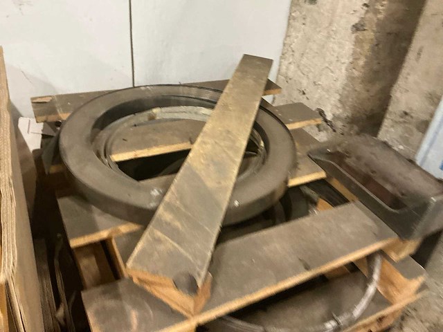 Partij bandmetaal - afbeelding 2 van  6