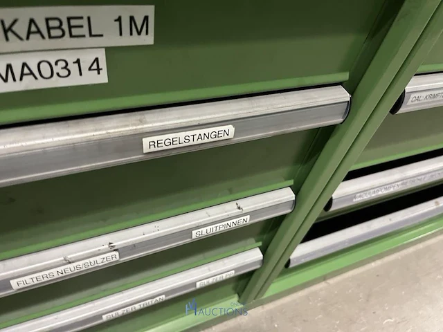 Partij bandverwarmingen, thermokoppels en spuitneuzen - afbeelding 36 van  54