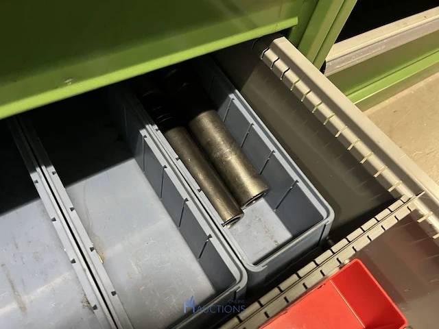 Partij bandverwarmingen, thermokoppels en spuitneuzen - afbeelding 49 van  54