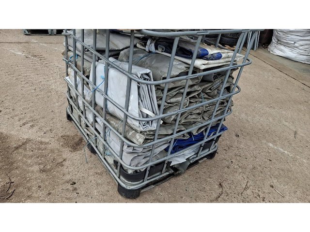 Partij basche met opberg box - afbeelding 1 van  1