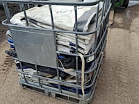 Partij basche met opberg box - afbeelding 1 van  1