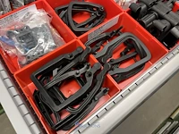 Partij batterij-, heftruck- en hijsinstallatieonderdelen - afbeelding 14 van  89