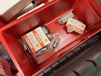 Partij batterij-, heftruck- en hijsinstallatieonderdelen - afbeelding 47 van  89