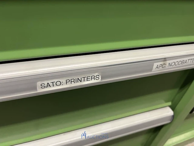 Partij batterij-, heftruck- en hijsinstallatieonderdelen - afbeelding 72 van  89
