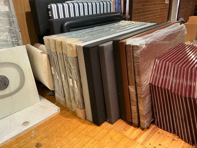 Partij bed hoofden - afbeelding 1 van  5