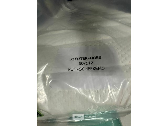 Partij beddengoed + overtrekken + kinderstoelen + zitzak - afbeelding 3 van  8