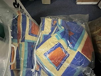 Partij beddengoed + overtrekken + kinderstoelen + zitzak - afbeelding 5 van  8