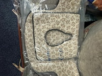 Partij beddengoed + overtrekken + kinderstoelen + zitzak - afbeelding 8 van  8