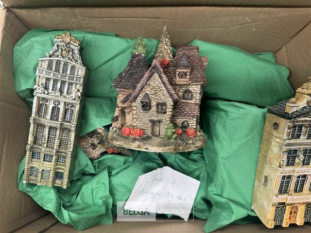 Partij beeldjes van huisjes - afbeelding 2 van  4