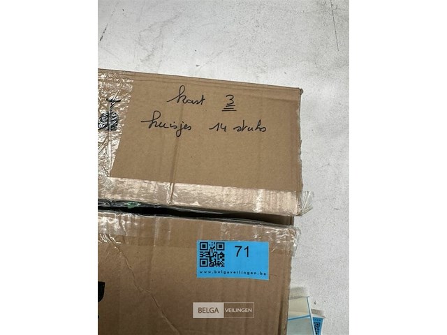 Partij beeldjes van huisjes - afbeelding 4 van  4