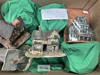 Partij beeldjes van huisjes - afbeelding 1 van  2