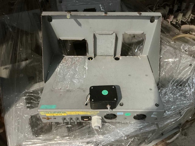 Partij behuizingen voor sturingskast - afbeelding 2 van  4