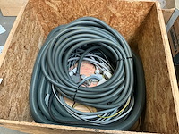 Partij bekabeling in wachtbuis - afbeelding 4 van  4