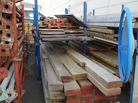 Partij bekistingsbalken en houten balken - afbeelding 4 van  13