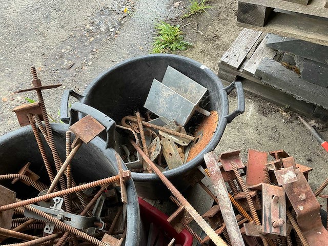 Partij bekistingsmateriaal - afbeelding 4 van  6