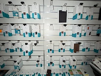 Partij beschermhoezen voor gsm's en tablets + elektronica - afbeelding 8 van  25