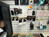 Partij beschermhoezen voor gsm's en tablets + elektronica - afbeelding 16 van  25