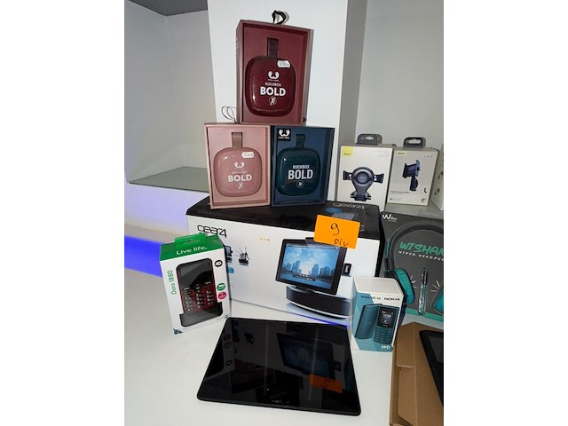 Partij beschermhoezen voor gsm's en tablets + elektronica - afbeelding 20 van  25
