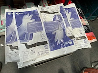 Partij beschermingsmiddelen - afbeelding 5 van  7