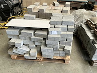 Partij beton klinkers - afbeelding 2 van  4