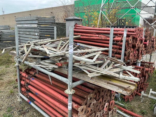 Partij betonklemmen - afbeelding 1 van  3