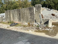 Partij betonnen blokken en keerwanden - afbeelding 20 van  21