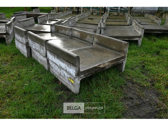 Partij betonnen gangpaden - afbeelding 2 van  5