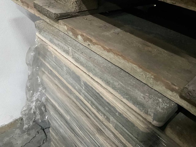 Partij betonnen terrastegels (100x) - afbeelding 5 van  6