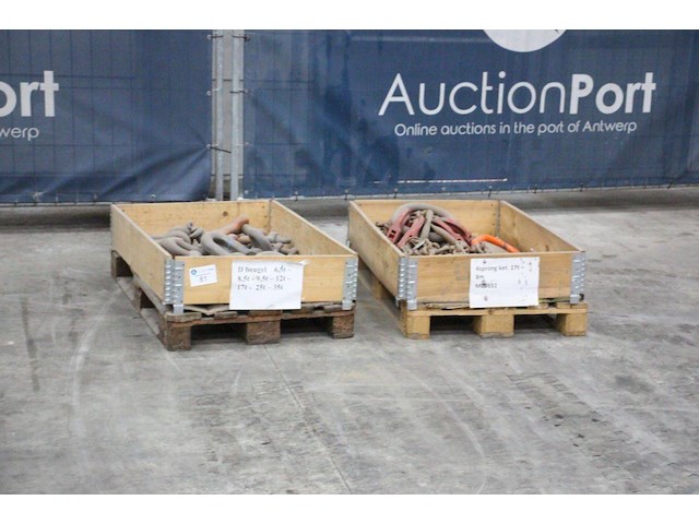 Partij beugel en sprong kettingen 17t/8m - afbeelding 1 van  1