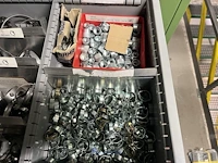 Partij beugels en klembanden - afbeelding 14 van  98