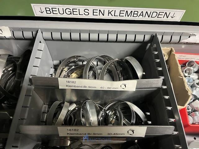 Partij beugels en klembanden - afbeelding 19 van  98