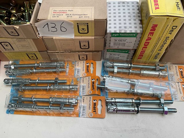 Partij bevestigingen - afbeelding 4 van  7