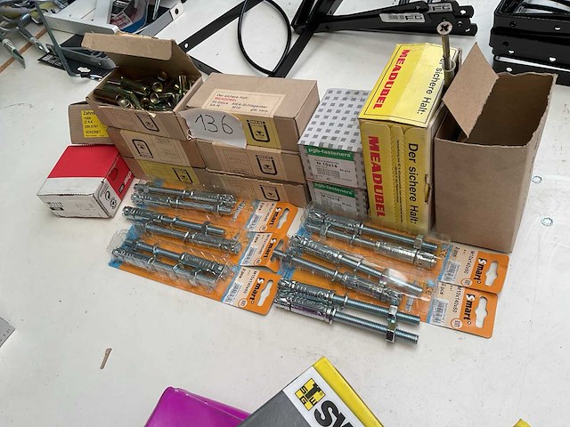 Partij bevestigingen - afbeelding 6 van  7