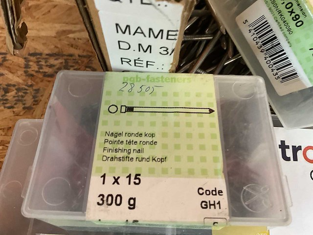 Partij bevestigingen - afbeelding 6 van  9