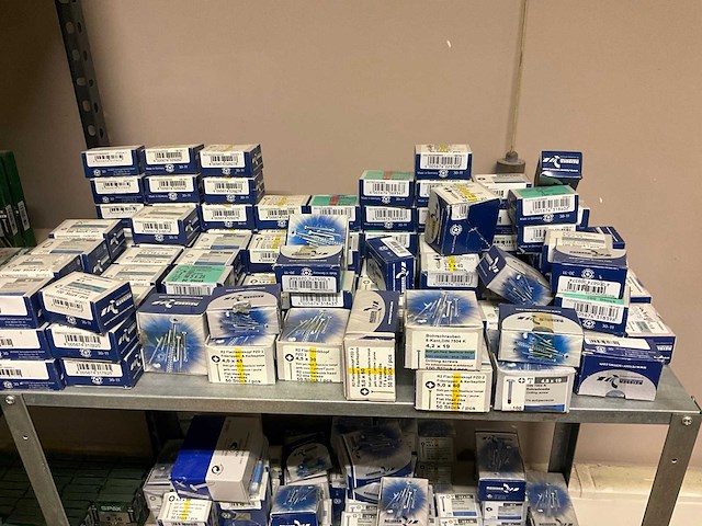 Partij bevestigingsmateriaal - afbeelding 5 van  12