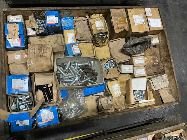 Partij bevestigingsmateriaal - afbeelding 4 van  11