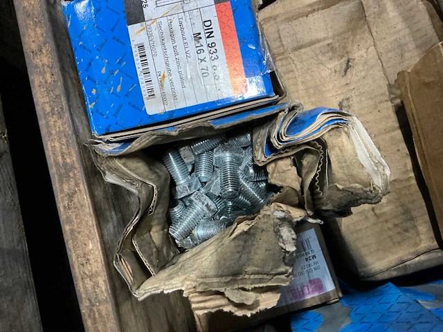 Partij bevestigingsmateriaal - afbeelding 7 van  11