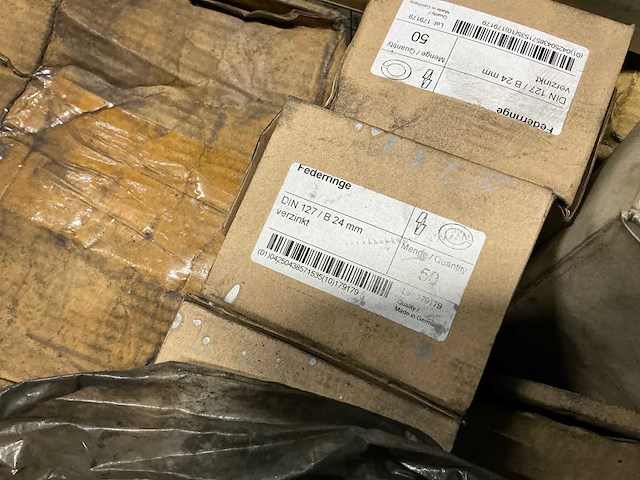 Partij bevestigingsmateriaal - afbeelding 11 van  11