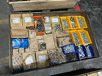 Partij bevestigingsmateriaal - afbeelding 2 van  9