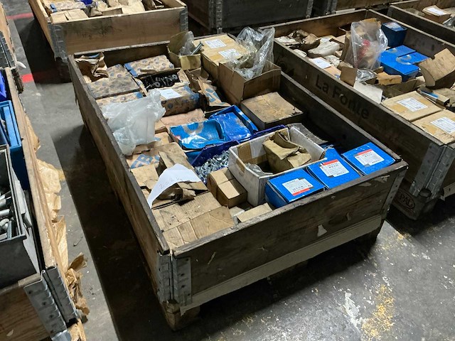 Partij bevestigingsmateriaal - afbeelding 4 van  10