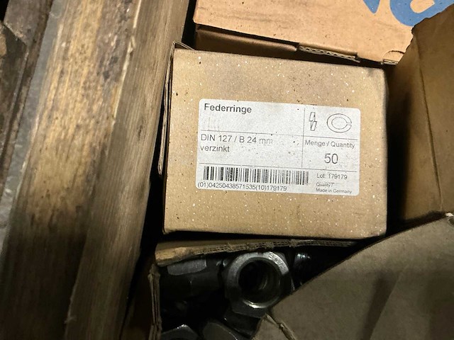 Partij bevestigingsmateriaal - afbeelding 3 van  11