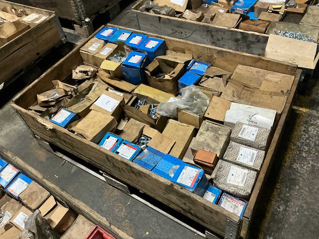 Partij bevestigingsmateriaal - afbeelding 1 van  14