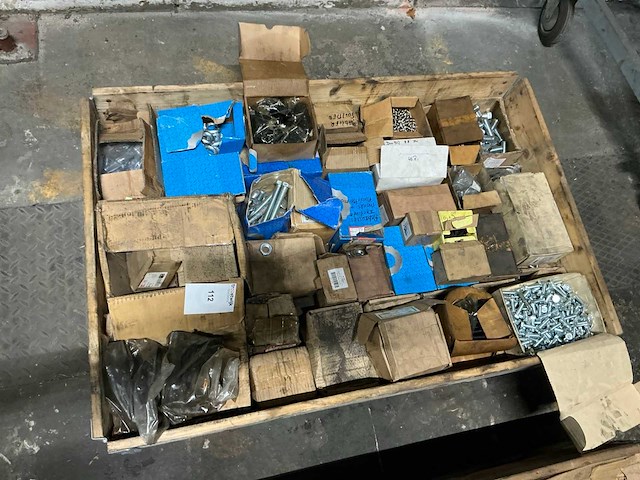 Partij bevestigingsmateriaal - afbeelding 7 van  14