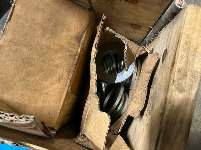 Partij bevestigingsmateriaal - afbeelding 14 van  14